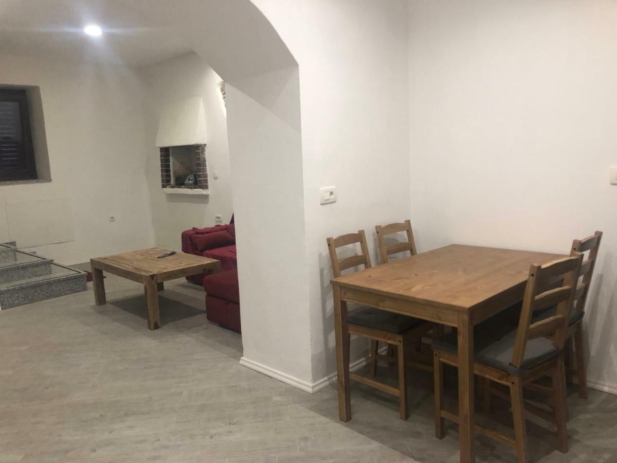 Ferienwohnung Bozic Apartman Pula Exterior foto